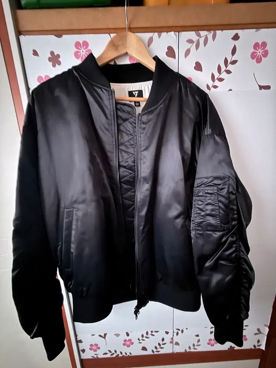 seventeen スタジアムジャケット 【黒M】 カラットランド　ケレン SEVENTEEN CARAT LAND STADIUM JACKET