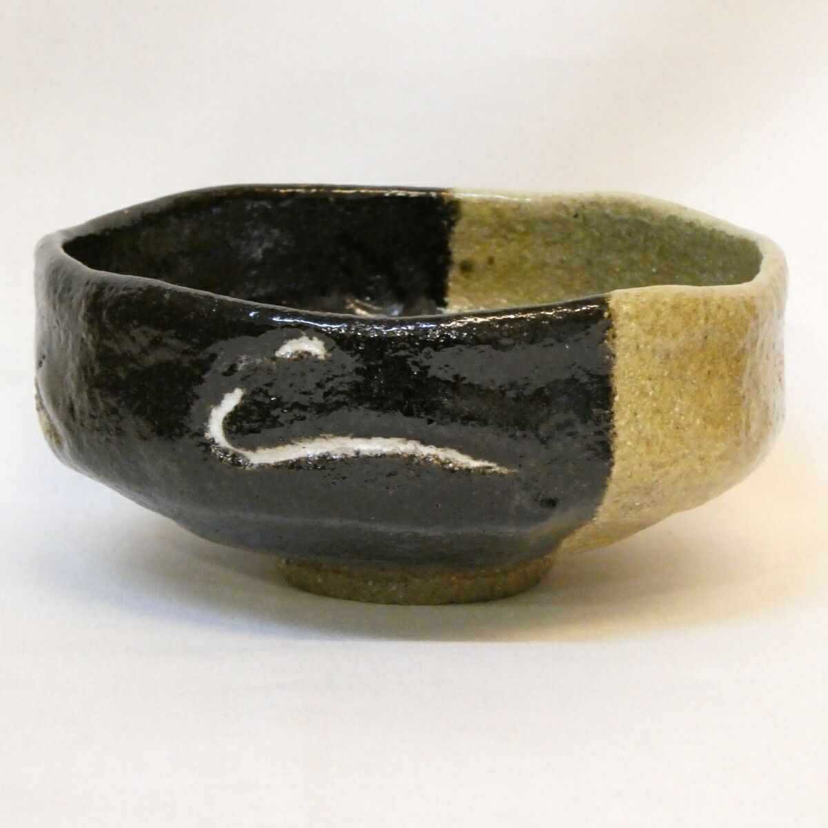 堀内宗完宗匠書付 三の内】八事窯 三代 中村道年作 銘「鳴戸」掛分波の