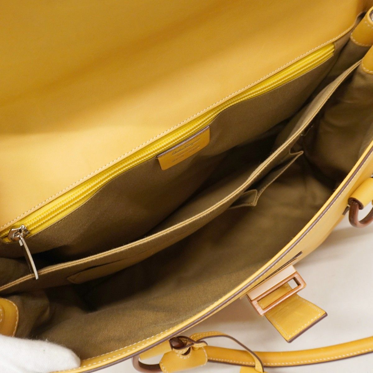 6ac2519】サルヴァトーレフェラガモ ハンドバッグ ガンチーニ レザー