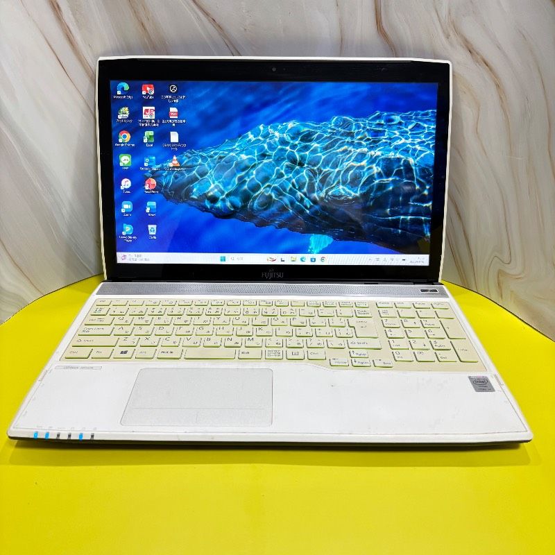 爆速Core i7✨美品✨バッテリー良好✨富士通ノートパソコン✨メモリ8GB