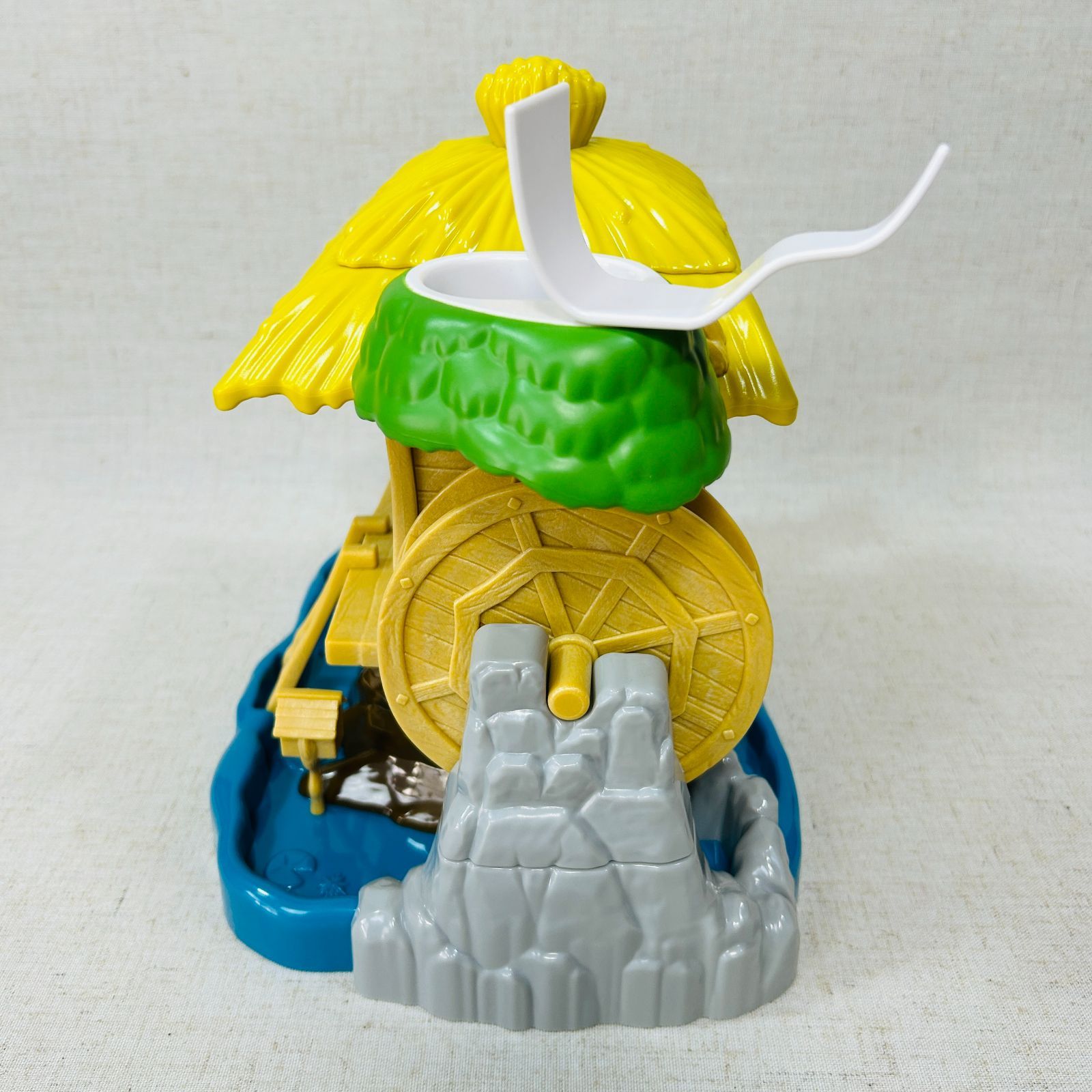 ゲゲゲの鬼太郎 スライムで遊ぶんじゃ！ DXゲゲゲハウス - メルカリ