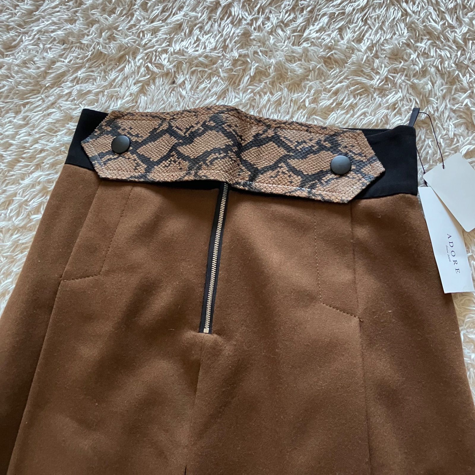 新品未使用　ADORE キャメル　ロングスカート　38 未使用 アドーア ADORE ロングスカート ウール ブラウン 38 取り外し