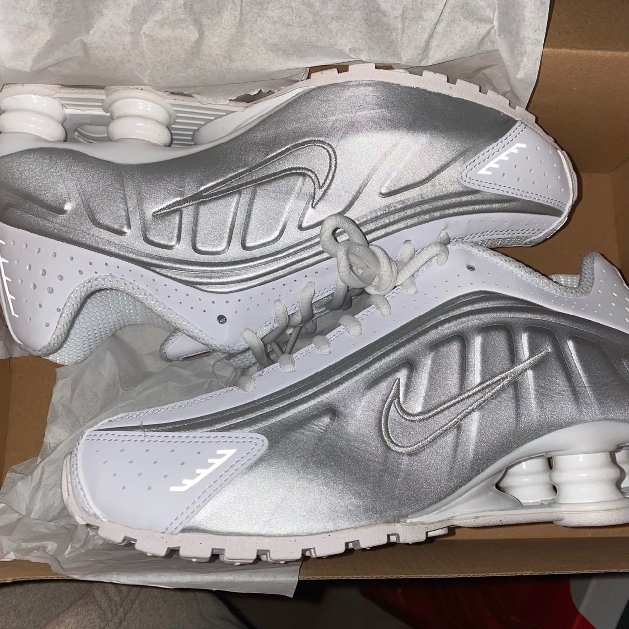 Nike Women's Shox R4 