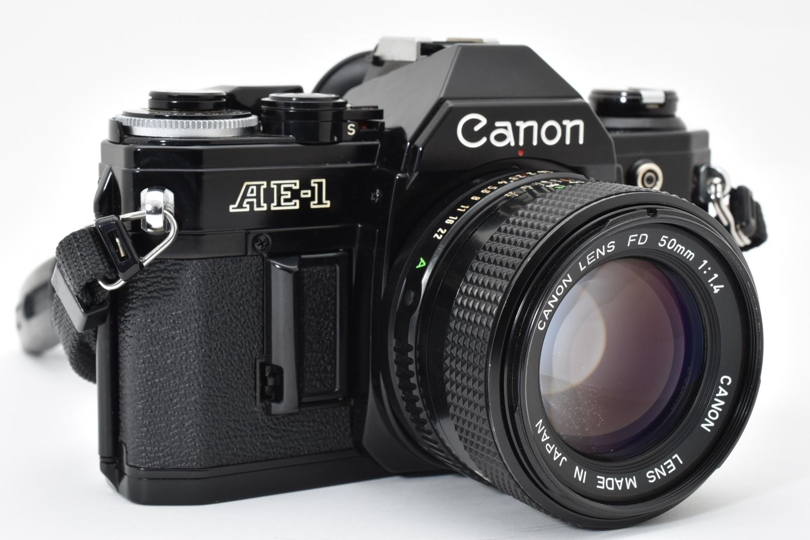 キヤノン】Canon AE-1 + FD 50mm F1.4 レンズセット(完動品！) - メルカリ
