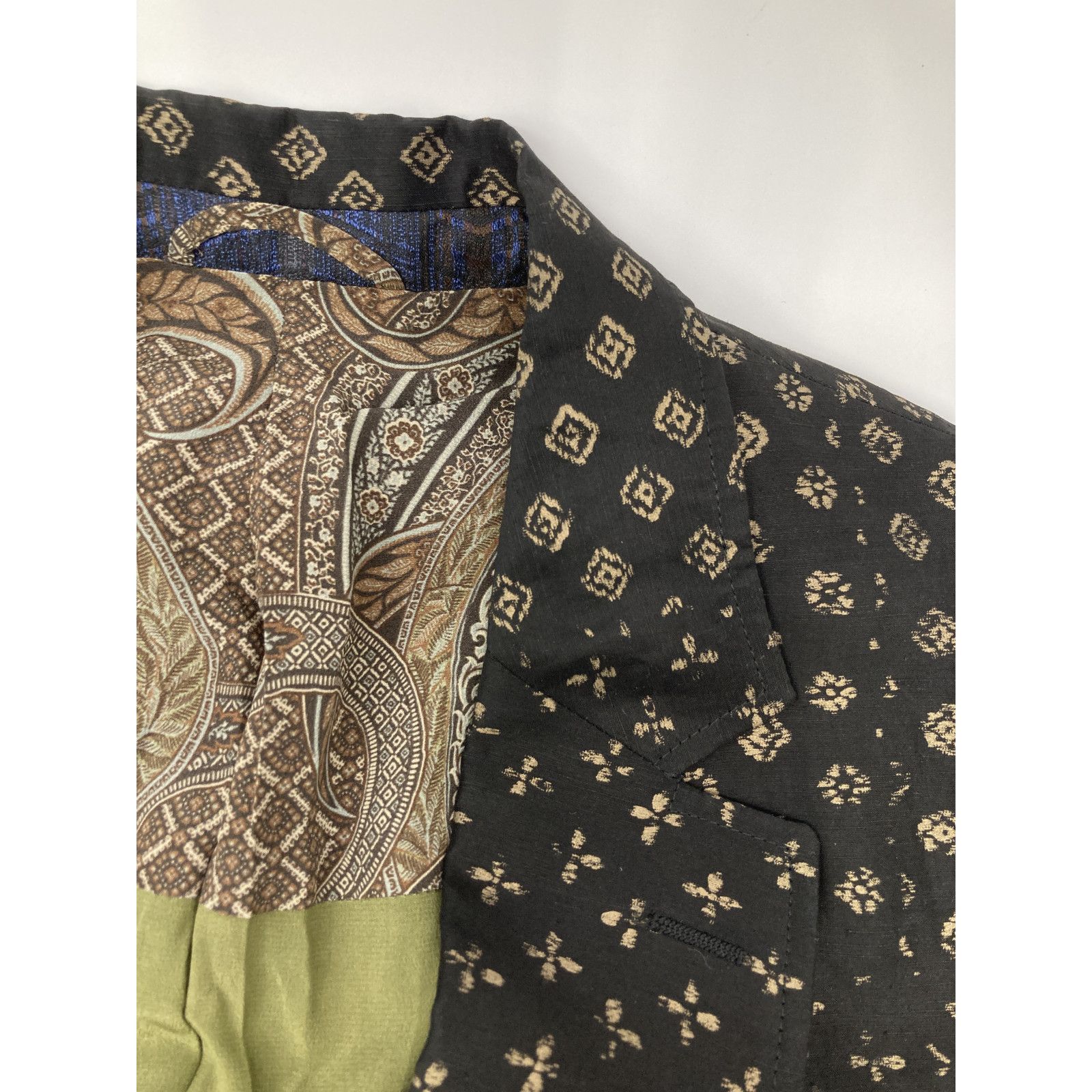 ETRO エトロ ﾌﾞﾗｯｸ ﾘﾈﾝ混 裏地ﾍﾟｲｽﾞﾘｰ ｼﾞｬｹｯﾄ 46 - メルカリ