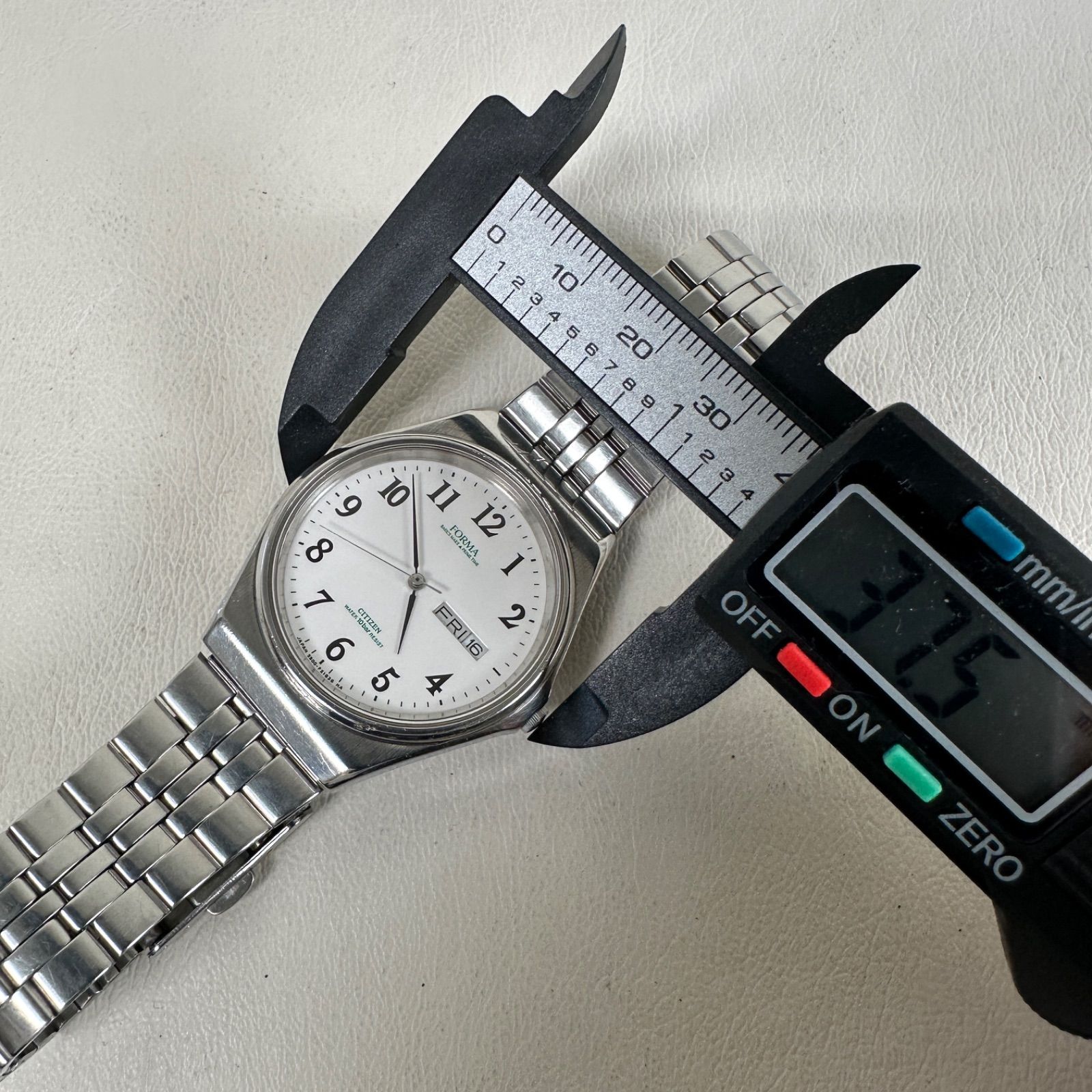 稼動品 CITIZEN FORMA クオーツ デイデイト 白文字盤 腕時計 シルバー 