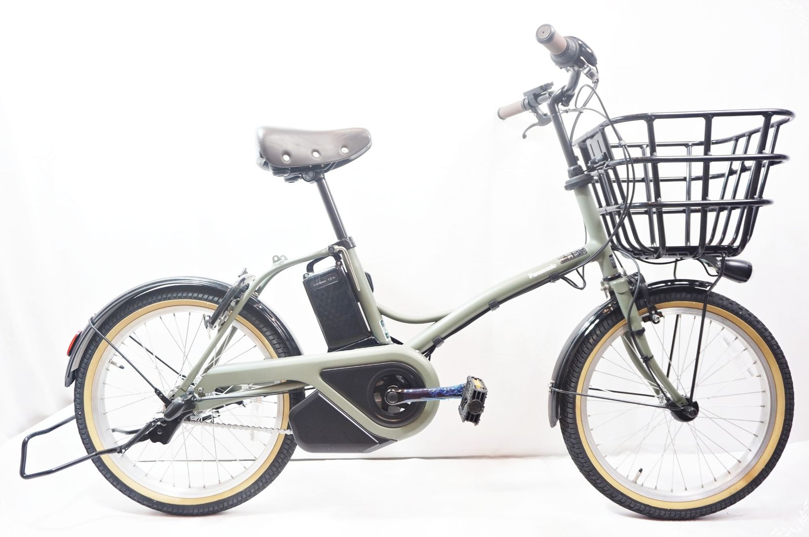 PANASONIC 「パナソニック」 グリッターBE-FGL031 2023年購入 20インチ