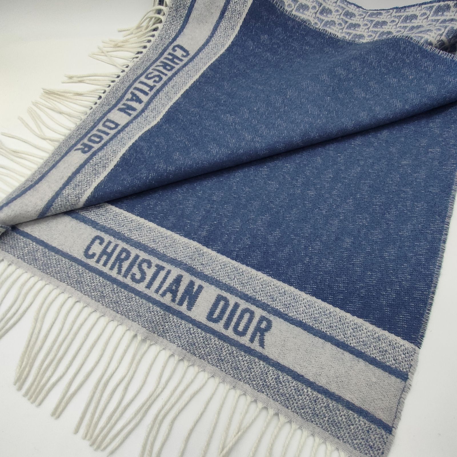 【未使用✨箱付き】DIOR マフラー　カシミヤ100% オブリーク　現行 未使用✨箱付き】DIOR マフラー カシミヤ100% オブリーク 現行