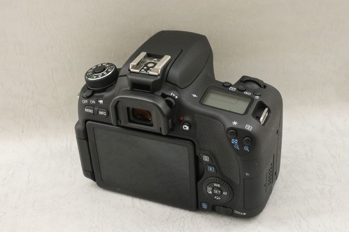 中古】 【並品】 キヤノン EOS 8000D ボディ - メルカリ