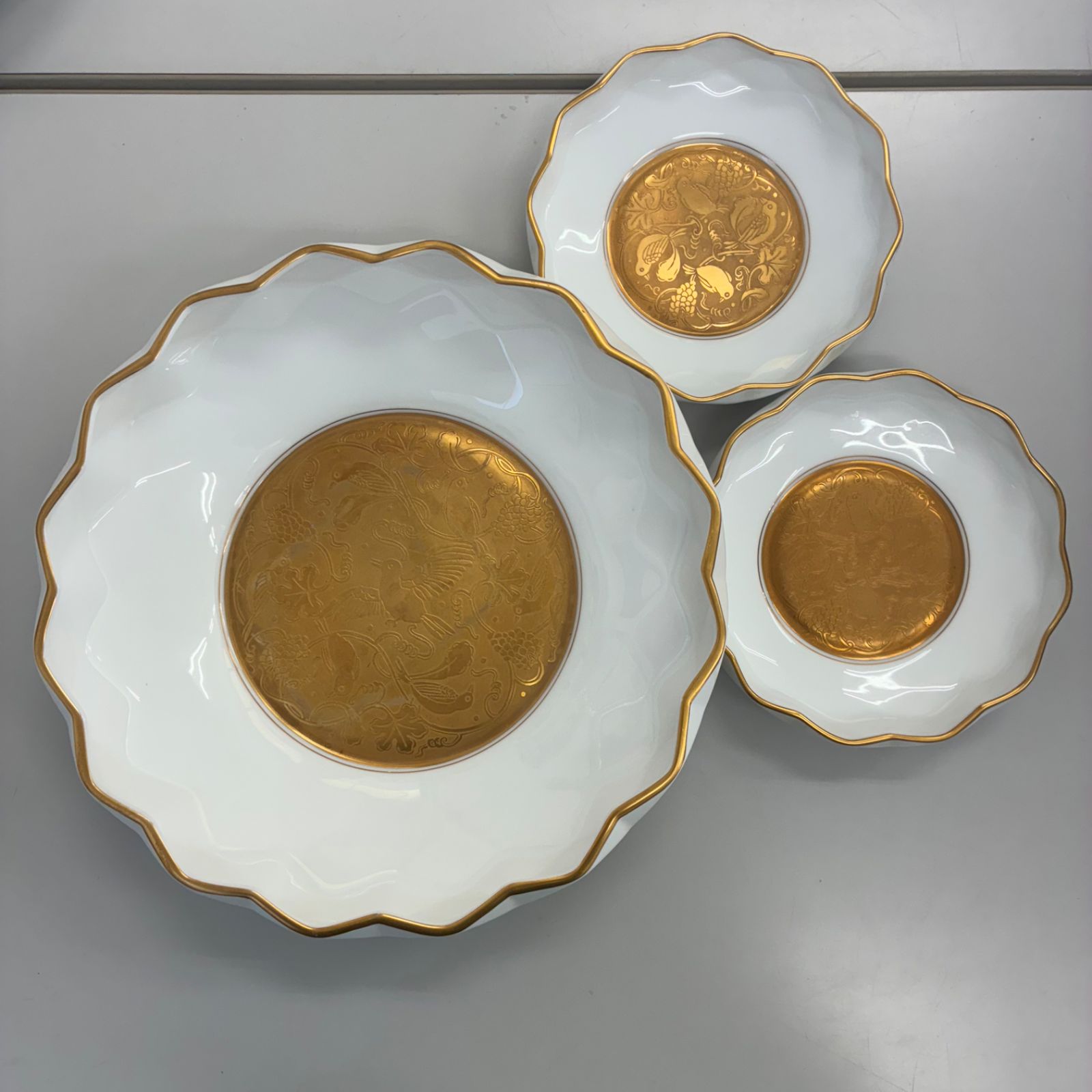 ☆大倉陶園 OKURA 鳥 金彩 皿 大皿 小皿 3枚セット - メルカリ