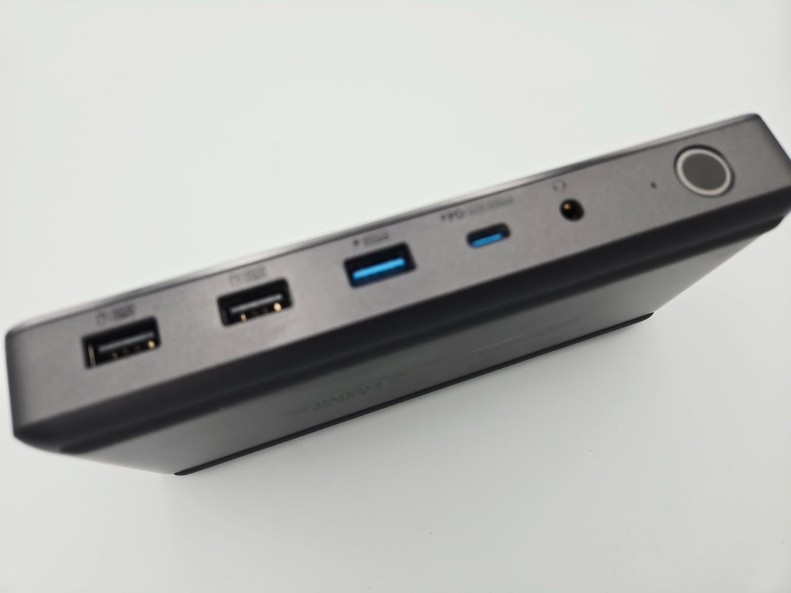 Anker 564 USB-C ドッキングステーション (10-in-1, for MacBook) 4 