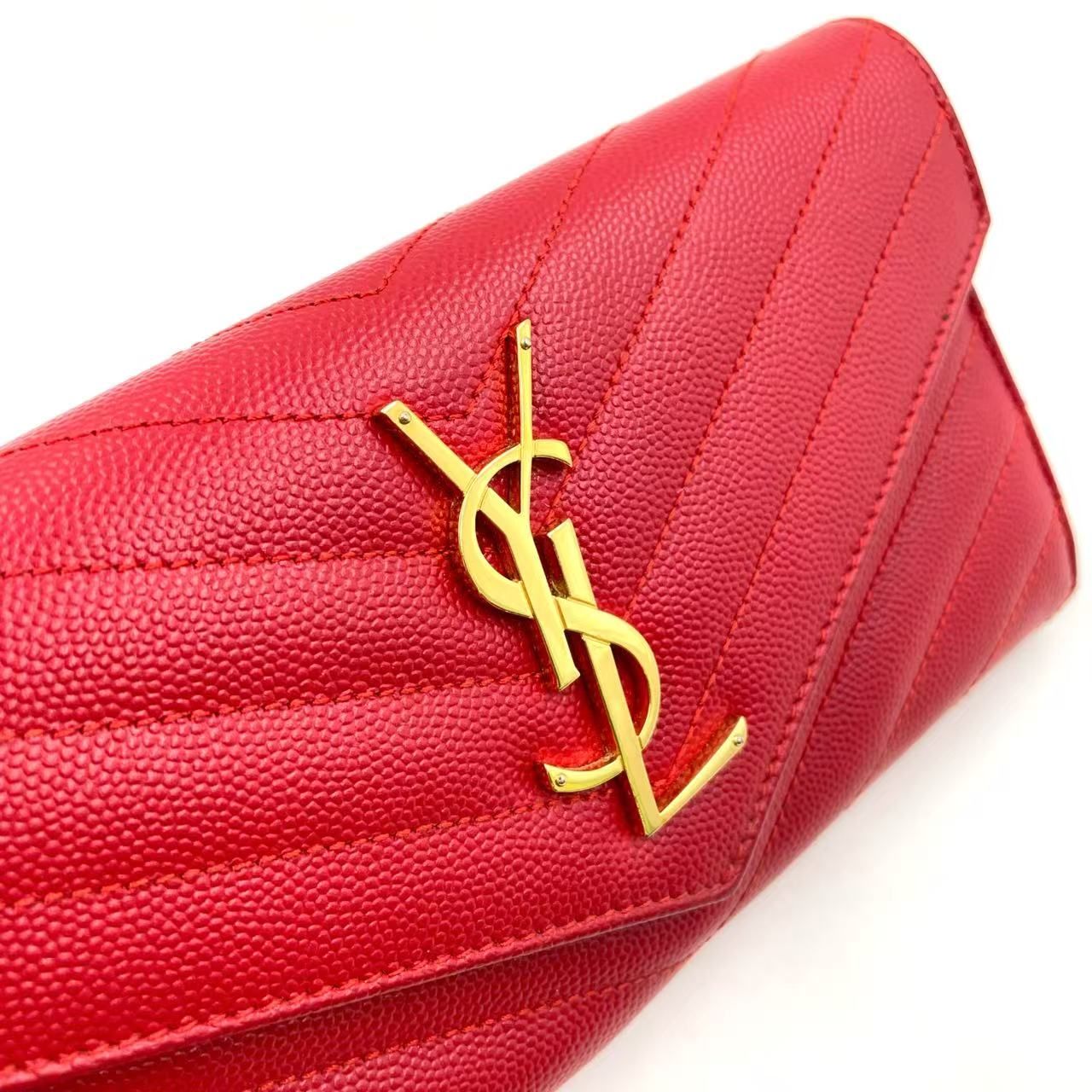 SAINT LAURENT PARIS YSLロゴ Vステッチ キャビアスキン レザー レッド