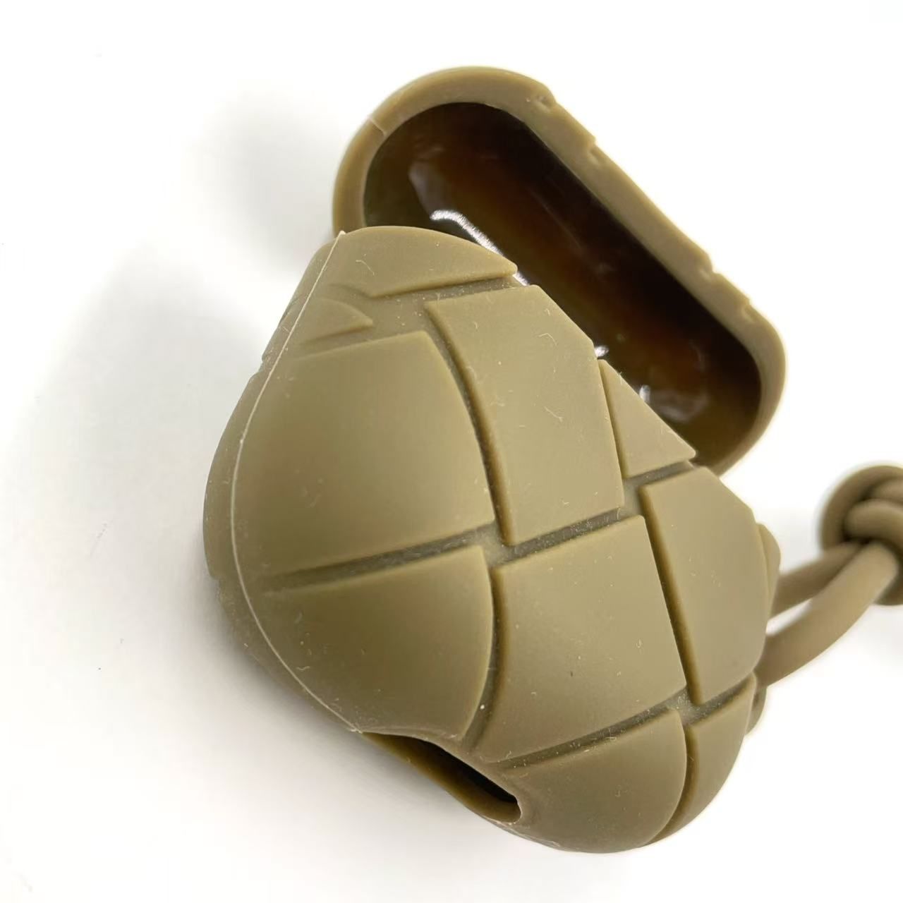 airpods pro ケース Bottega オリーブ ブラウン カーキ 茶色 BANDOLIER