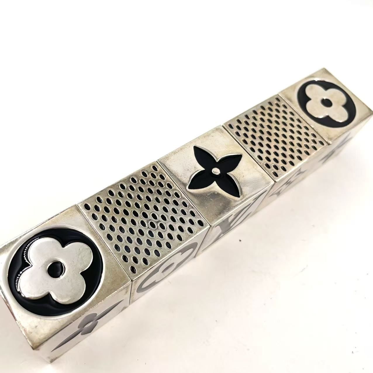 LOUIS VUITTON LVキューブ マグネット モノグラム 非売品 ノベルティ