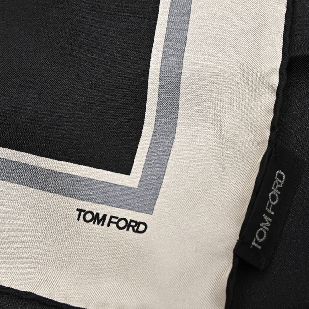 TOM FORD トムフォード / ポケットチーフ シルク 100% ブラック イタリア製 429044