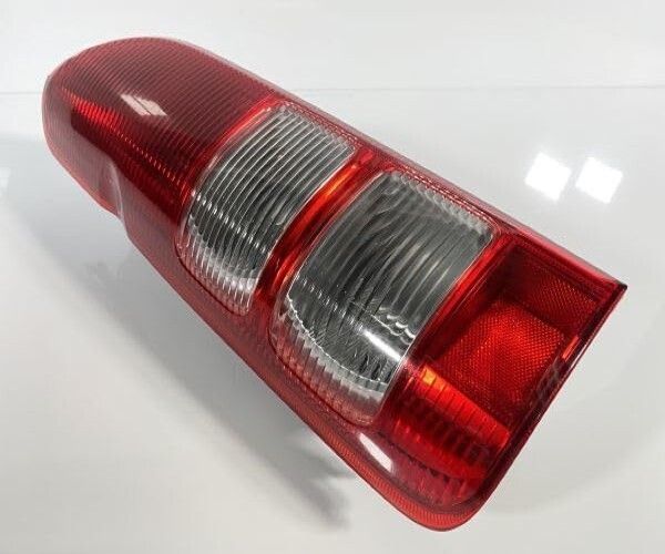 トヨタ ハイエース レジアスエース テールランプ(リヤ