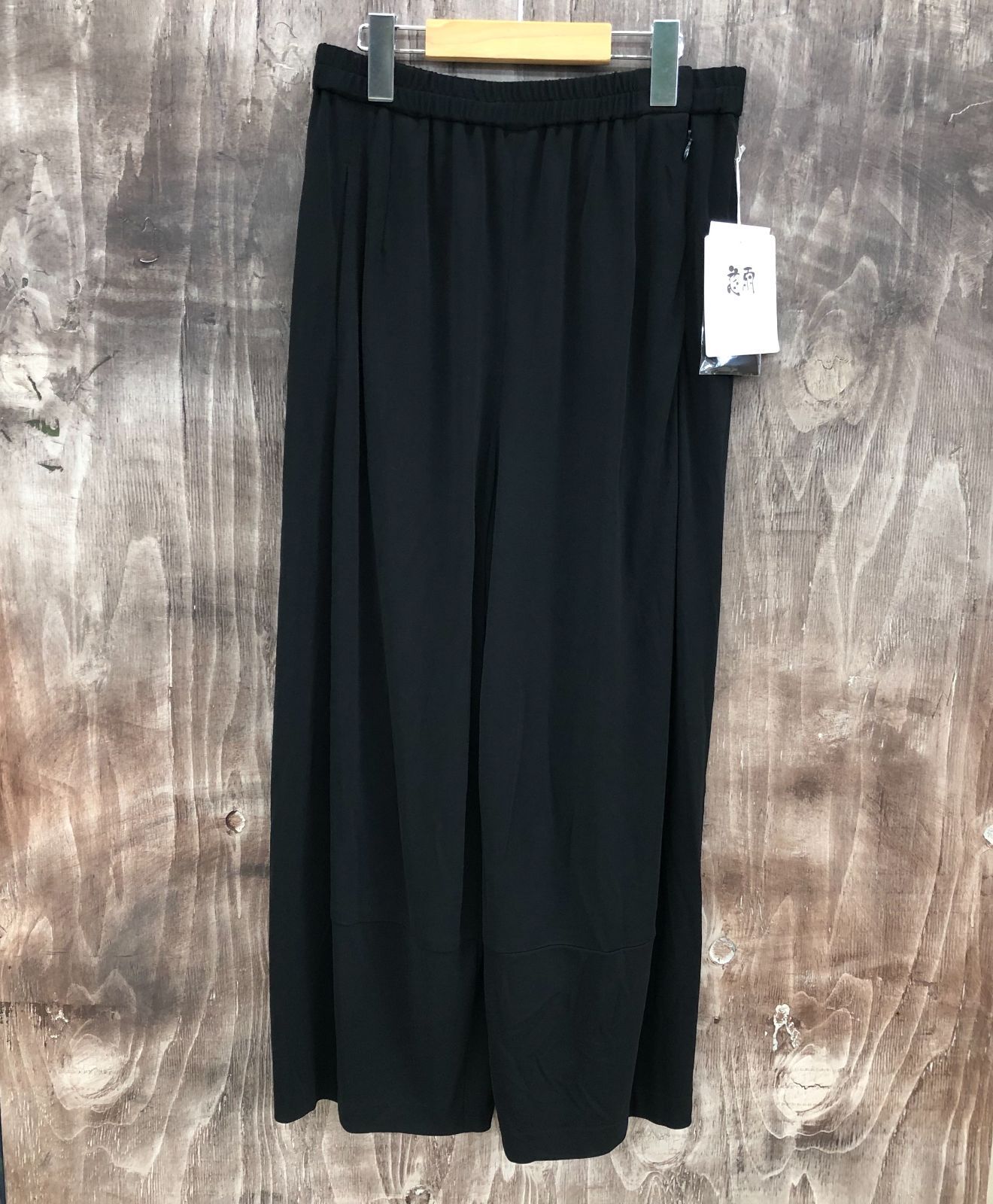 慈雨 ジウ センソユニコ ワイドパンツ 薄手 サイズ40 ブラック 黒