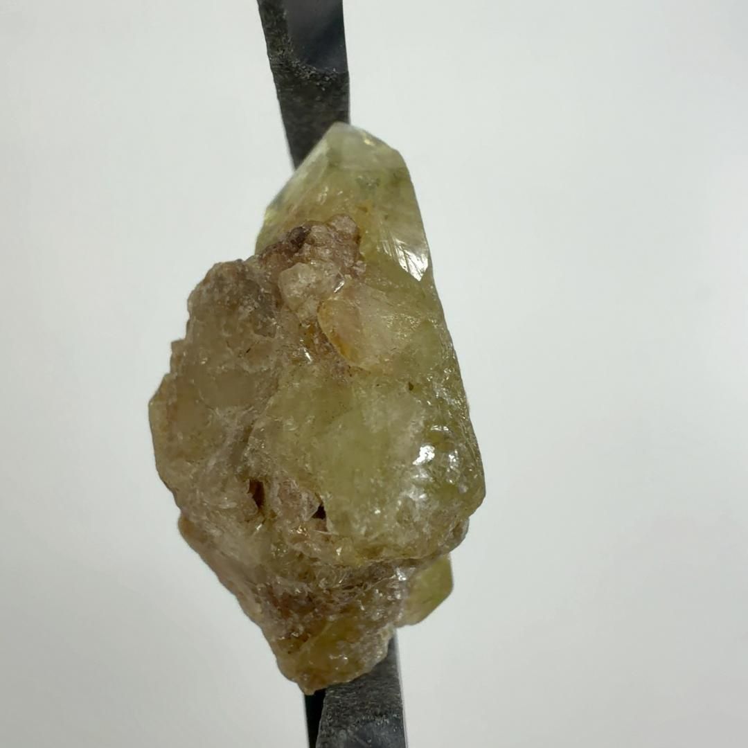 E32929】 ブラジリアナイト ブラジル石 天然石 鉱物 原石 - メルカリ