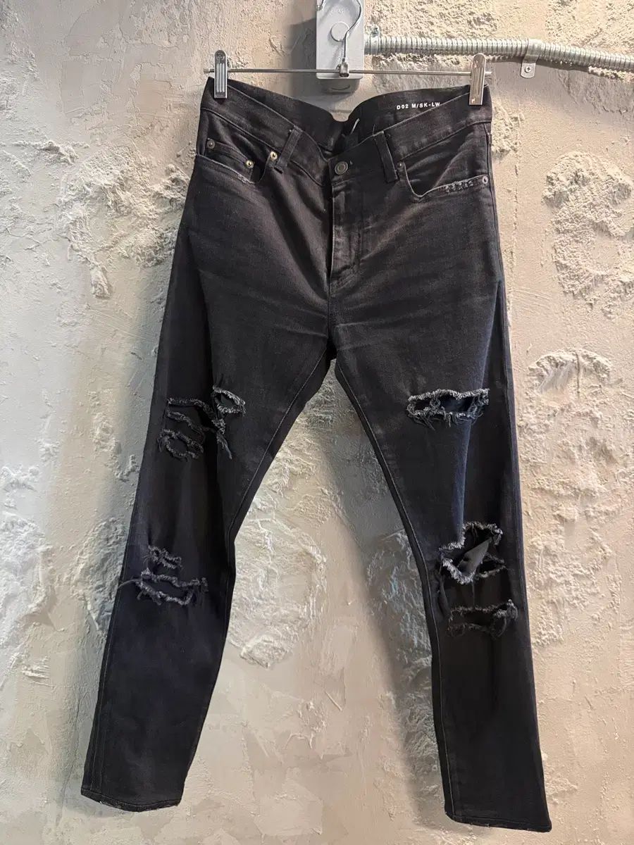 Saint Laurent Paris サンローラン パリ ダメージ ブラック スキニー