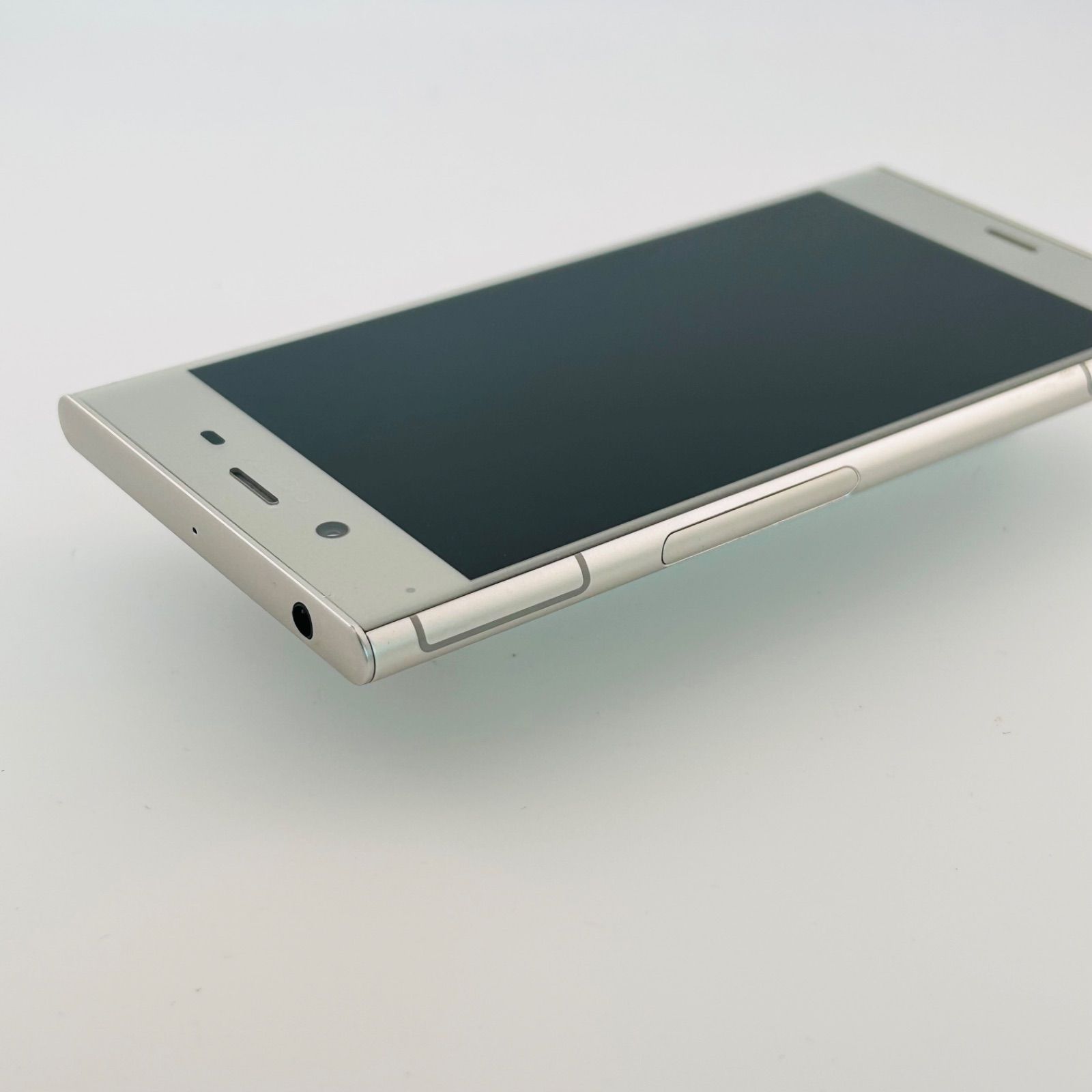 バッテリー良好 Xperia XZ1 SOV36 64GB ウォームシルバー SIMフリー