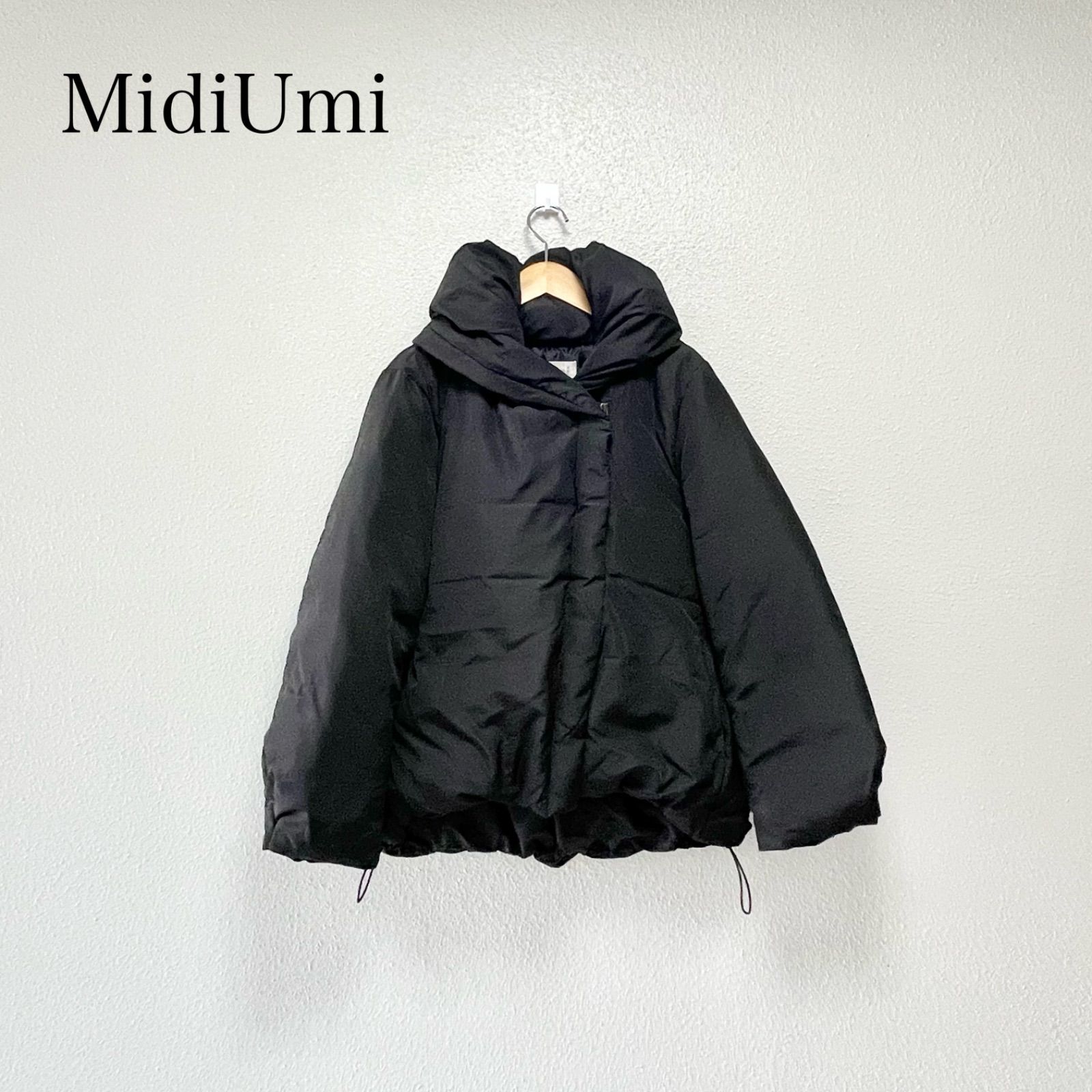 MidiUmi ミディウミ ショートフーデッドダウンコート - メルカリ