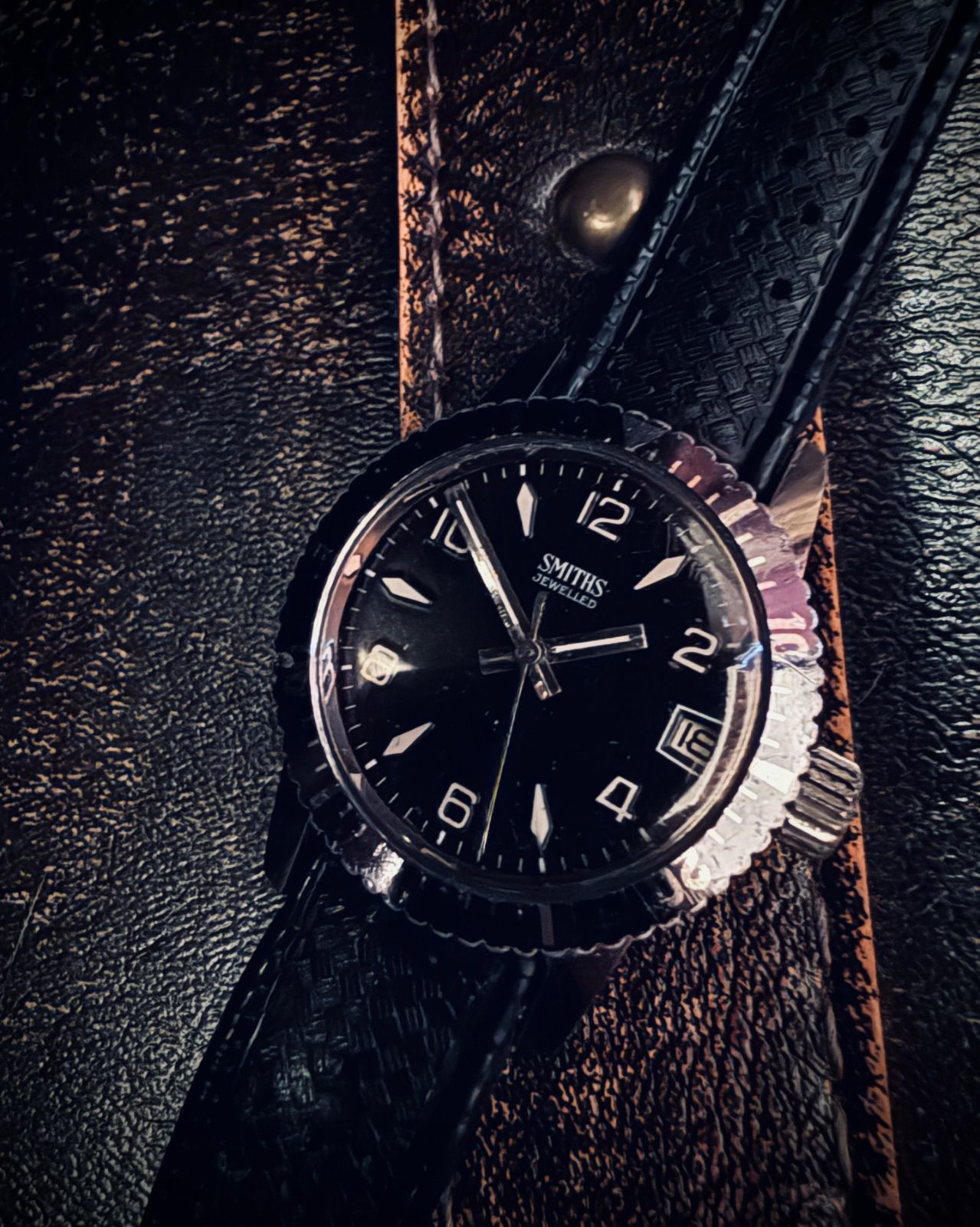 1974年 英国製 Smiths ダイバーズウォッチ 手巻き ブラックダイヤル