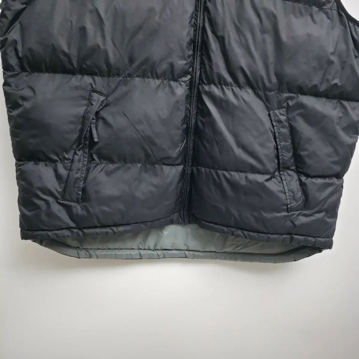 XXL ショート SCHOTT ブラック ダウン ベスト - メルカリ