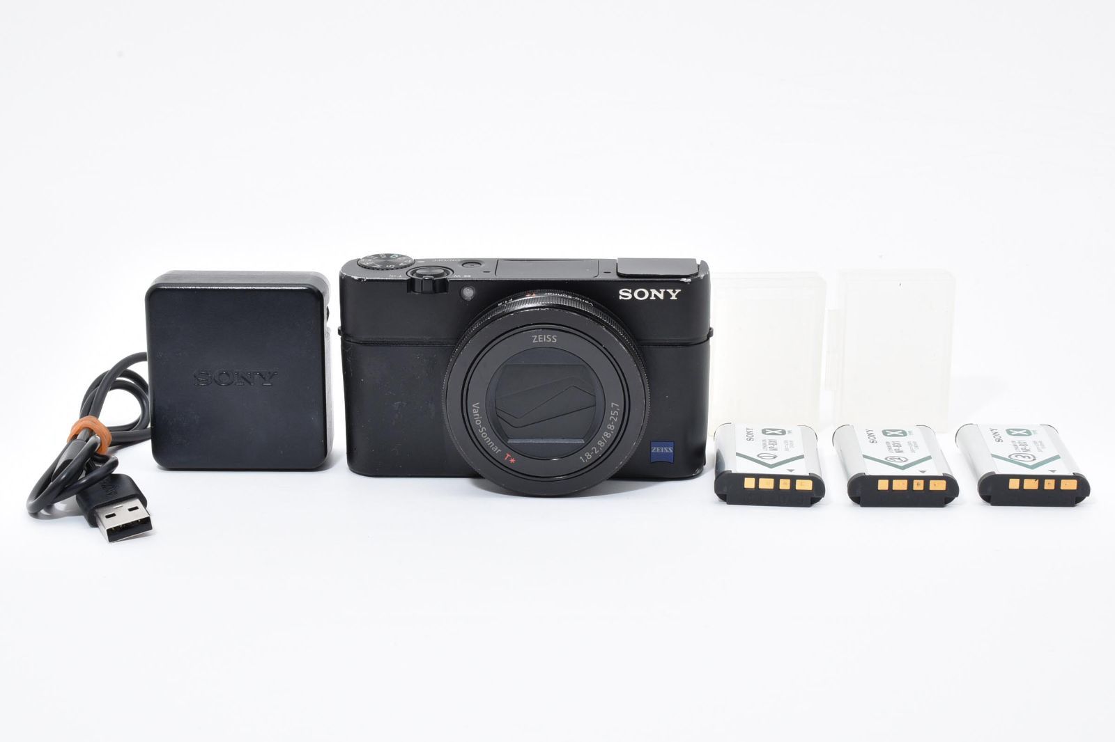SONY DSC RX100M3 本体と付属品 バッテリー3個、充電器、ケース SONY DSC RX100M3 本体と付属品 バッテリー3個、充電器、ケース