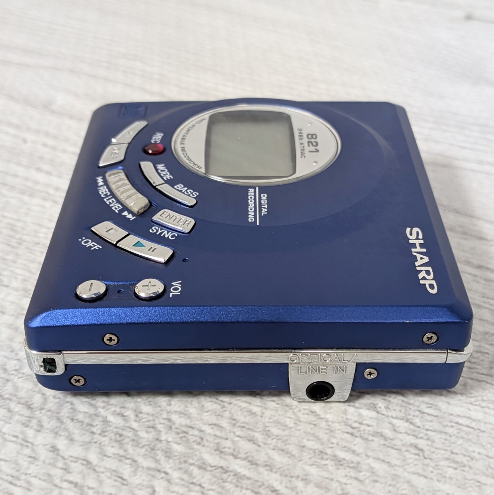 SHARP シャープ MDウォークマン MD-MT821-A ジャンク品 通電確認済