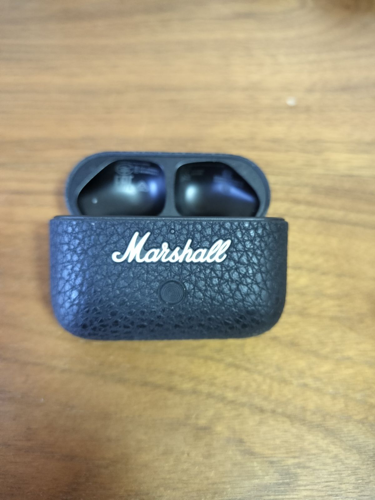 美品 Marshall Motif Ⅱ A.N.C.イヤホン充電ケースのみ 充電器 - メルカリ