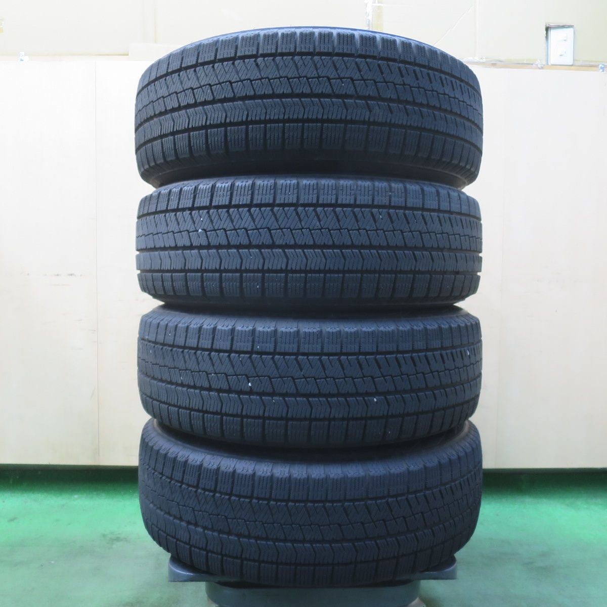 バリ溝！22年！8.5分☆スタッドレス 195/65R15 ブリヂストン 