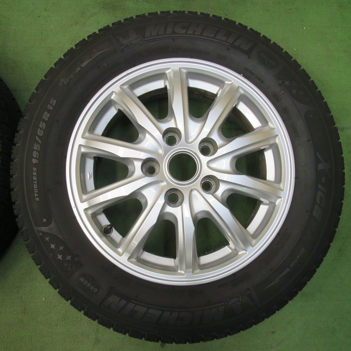 4本価格☆日産 セレナ 純正 195/65R15 スタッドレス ミシュラン X-ICE 