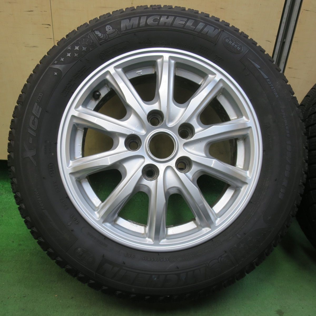 4本価格☆日産 セレナ 純正 195/65R15 スタッドレス ミシュラン X-ICE 