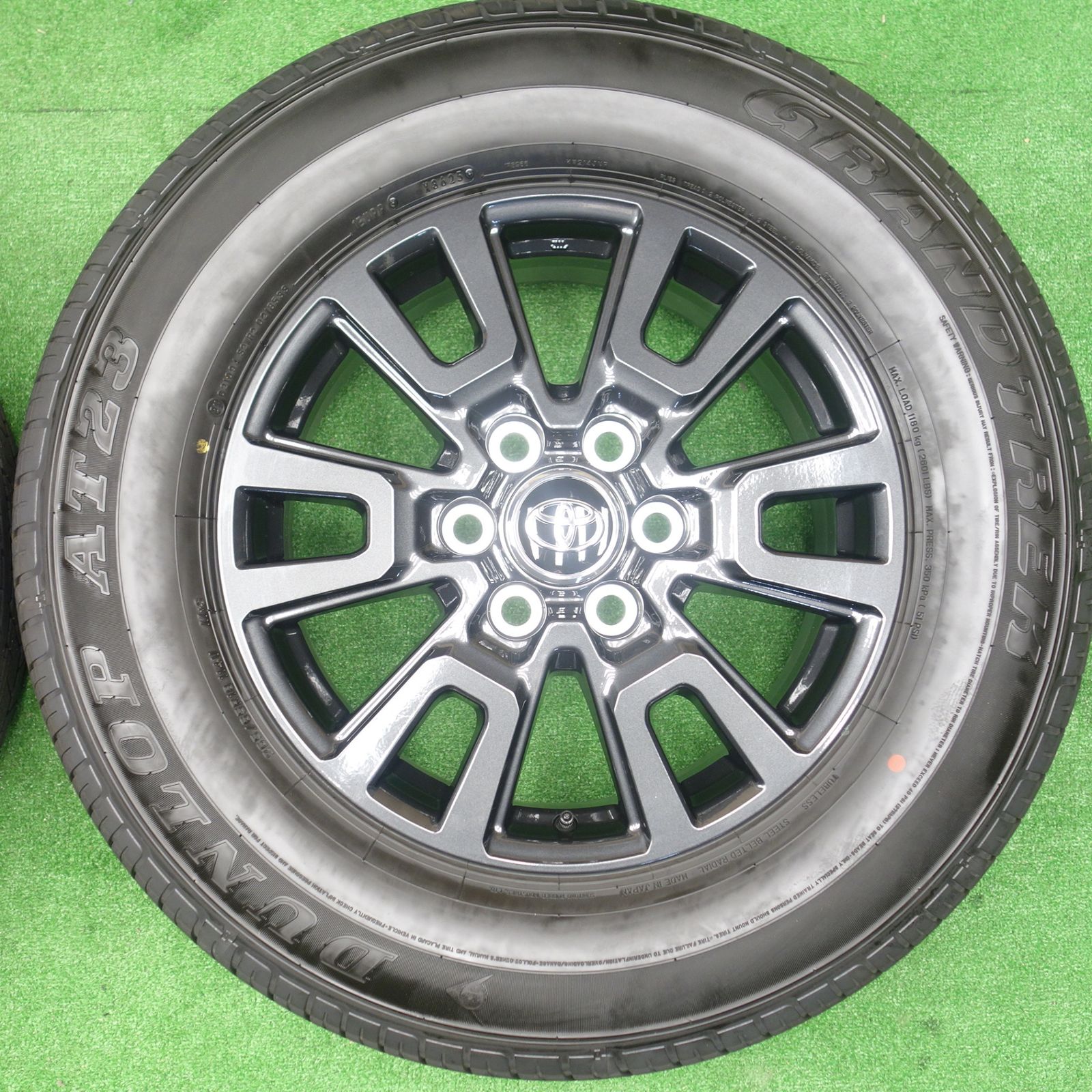 公道未走行 新車外し ダンロップ タイヤ 265/65R/18 ランクル250等 DUNLOP（ダンロップ） 美品 新車外し ランクル ランドクルーザー 300