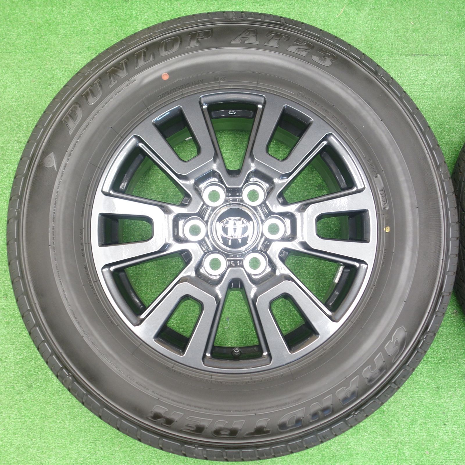 新車外し！25年☆トヨタ ランクル 250 VX 純正 265/65R18 ダンロップ