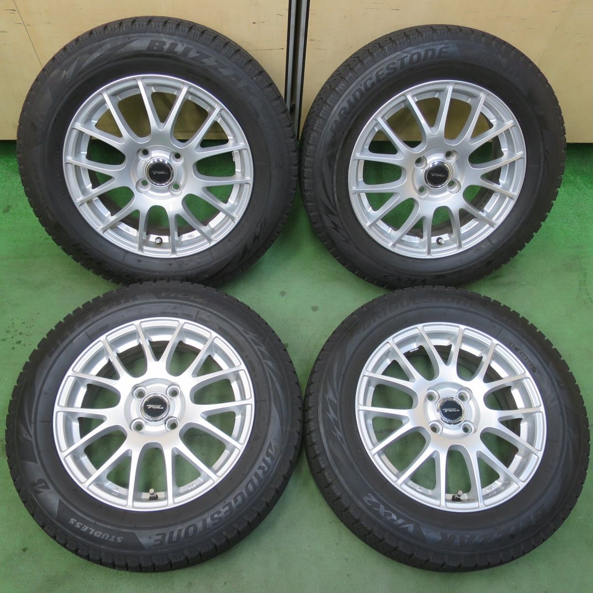 バリ溝！23年！キレイ！8.5分☆スタッドレス 185/65R15 ブリヂストン