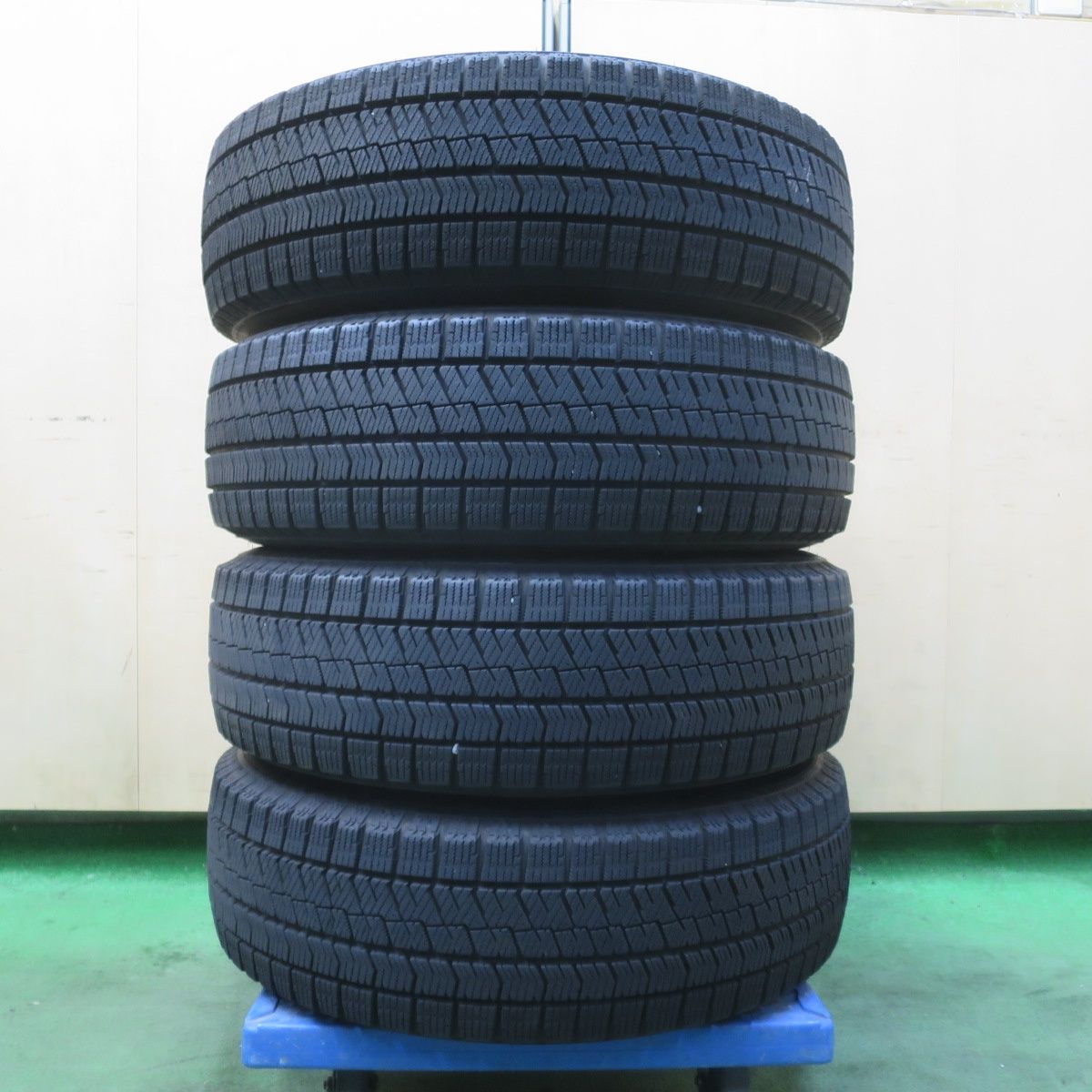 ②【バリ溝国産・送料無料‼️】185/65R15 ブリヂストン ブリザック VRX ブリヂストン ブリザック VRX3 185/65R15 88Q | オートバックス公式