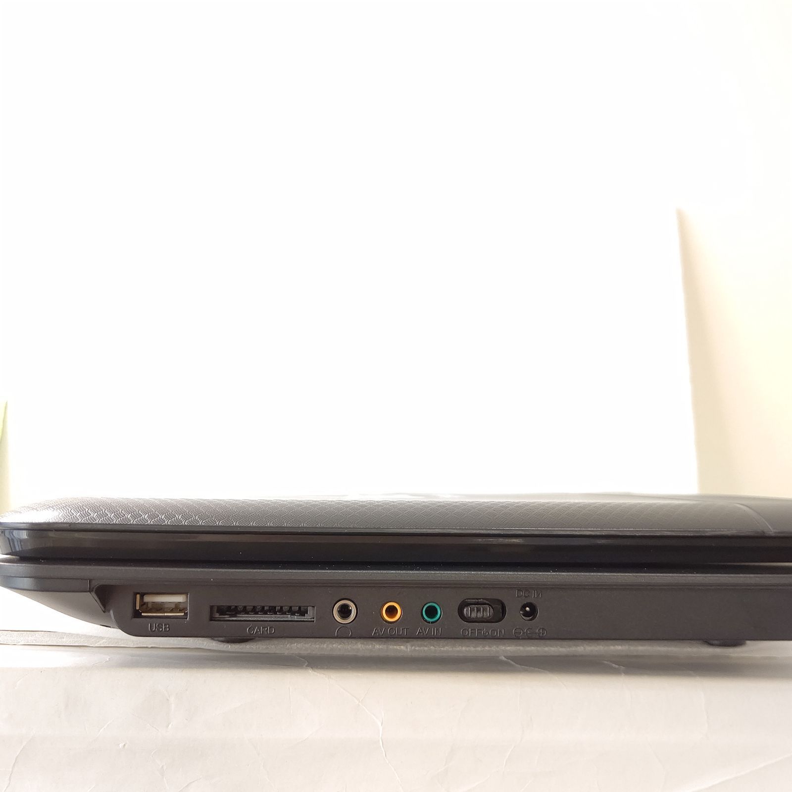 極美品　DR.J　14.1インチ　ポータブルDVDプレーヤー　DP14 充電式 極美品 DR.J 14.1インチ ポータブルDVDプレーヤー DP14 充電式 - メルカリ