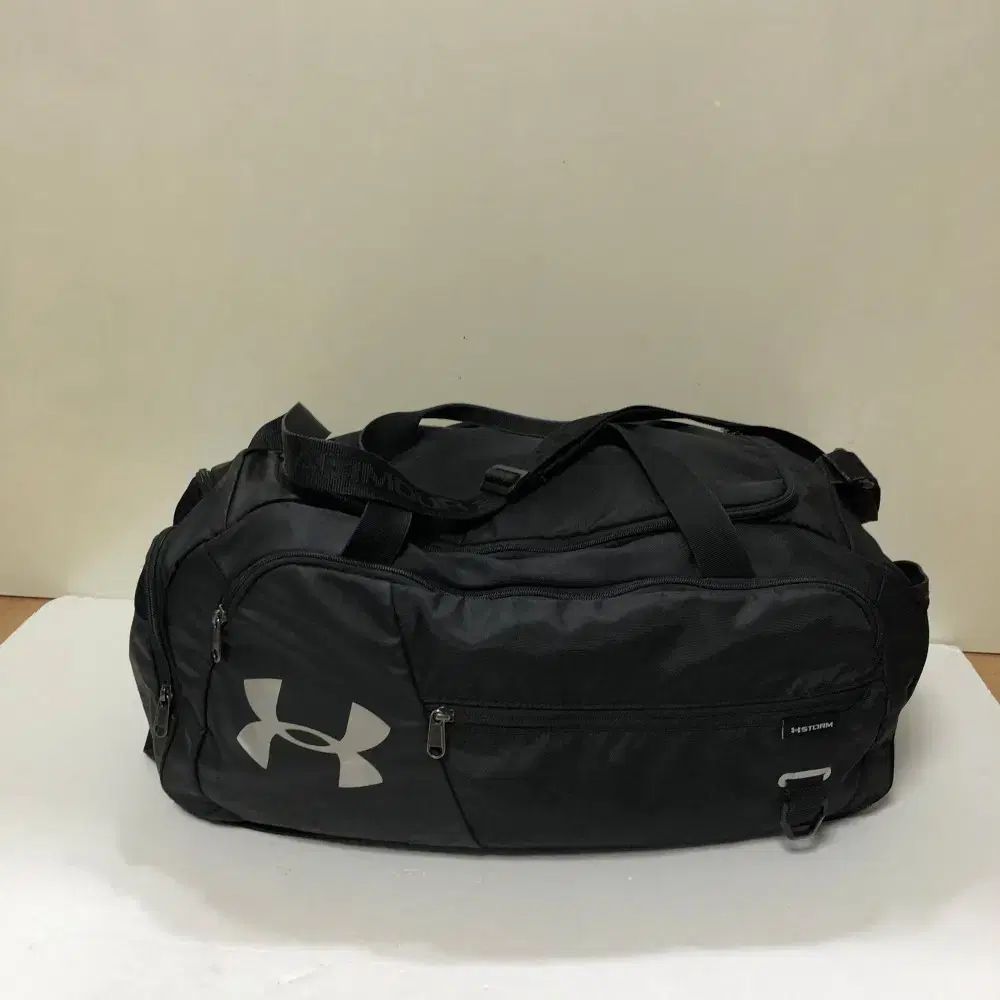 UNDER ARMOUR アンダーアーマー ダッフルバッグ クロスバッグ@9970 アンダーアーマー公式】 UAアンディナイアブル5.0 ダッフルバッグ Sサイズ（トレーニング/UNISEX）
