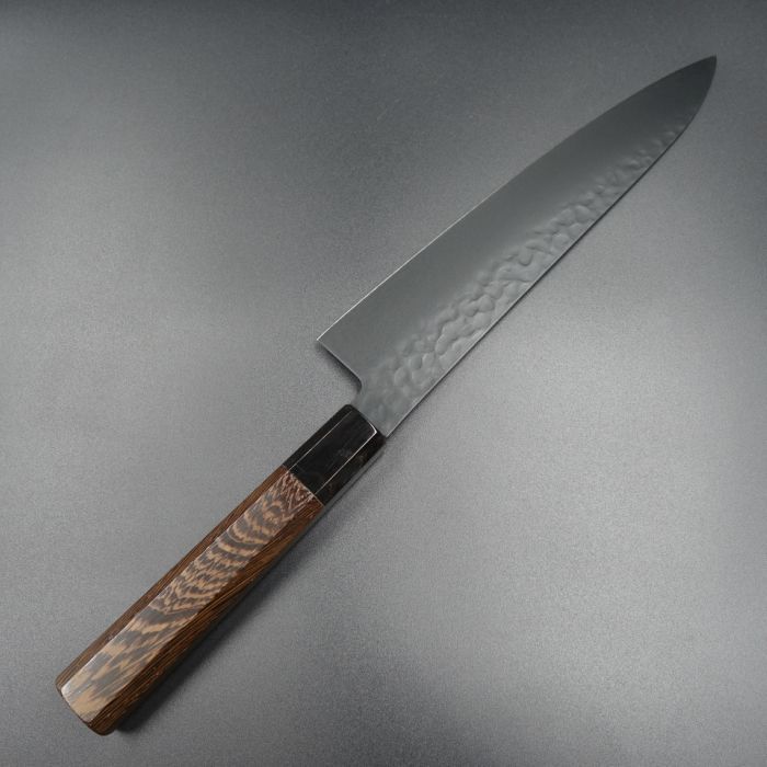 堺 孝行 黒影 牛刀 包丁 VG10 鎚目フッ素加工 210mm ウエンジ柄 - メルカリ