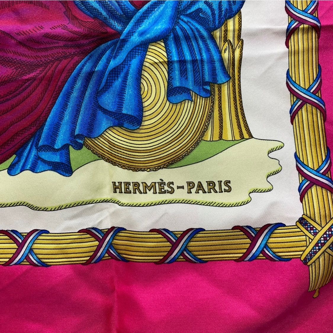 エルメス カレ90 LIBERTE EGALITE FRATERNITE REPUBLIQUE FRANCAISE