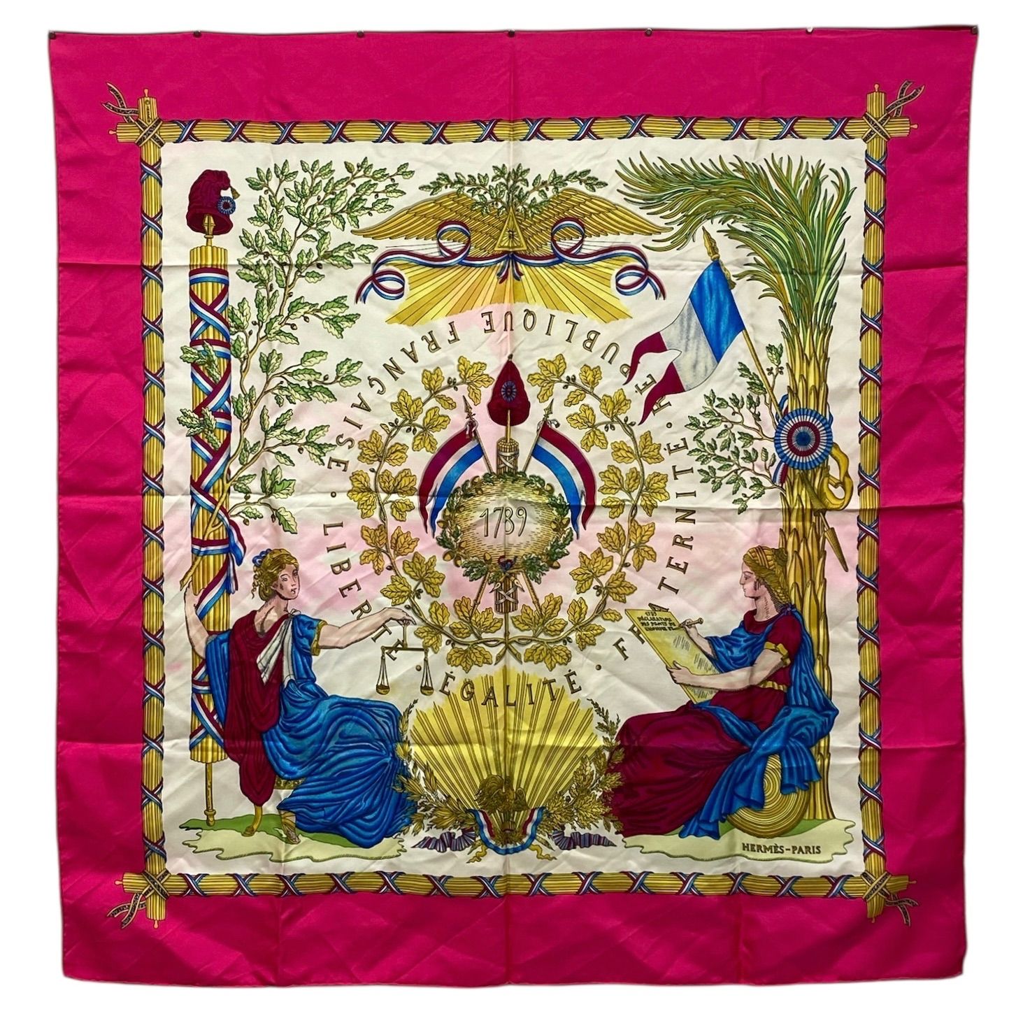 エルメス カレ90 LIBERTE EGALITE FRATERNITE REPUBLIQUE FRANCAISE