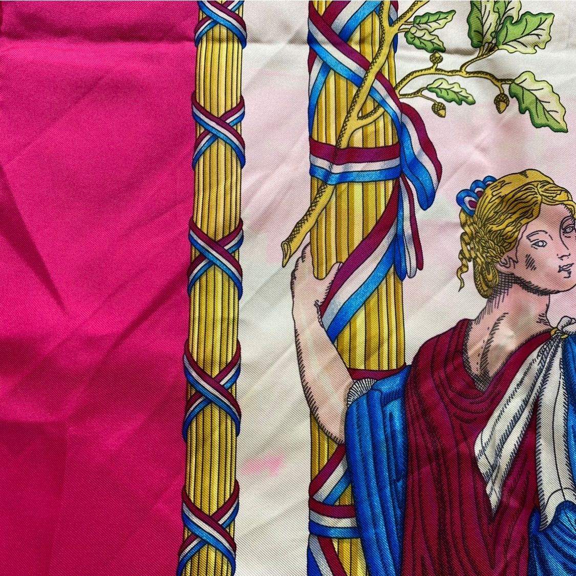 エルメス カレ90 LIBERTE EGALITE FRATERNITE REPUBLIQUE FRANCAISE