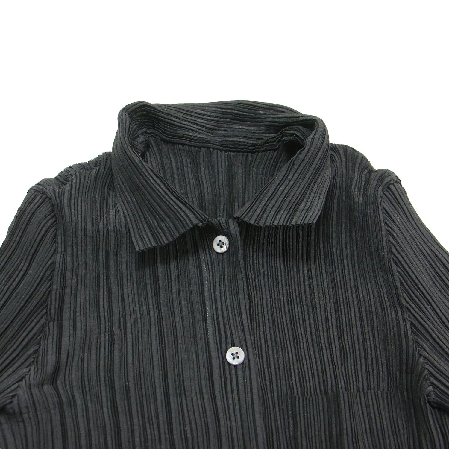 イッセイミヤケ　プリーツ　チューニックとブラウス ISSEY MIYAKE イッセイミヤケ シャツ ブラック 黒 サイズ:M | プリーツ
