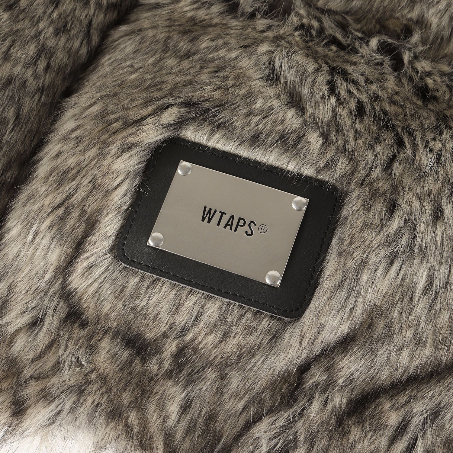 wtaps ファーダウンジャケット 25aw WTAPS（ダブルタップス） 25AW RVNT/JACKET/SYNTHETIC 252CWDT-JKM05