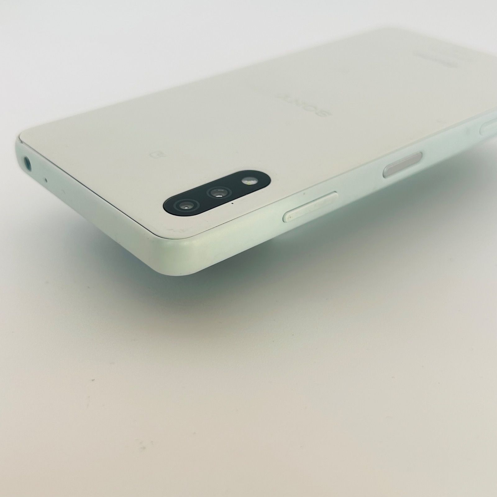 バッテリー良好 Xperia Ace Ⅱ SO-41B 64GB ホワイト SIMフリー(sim