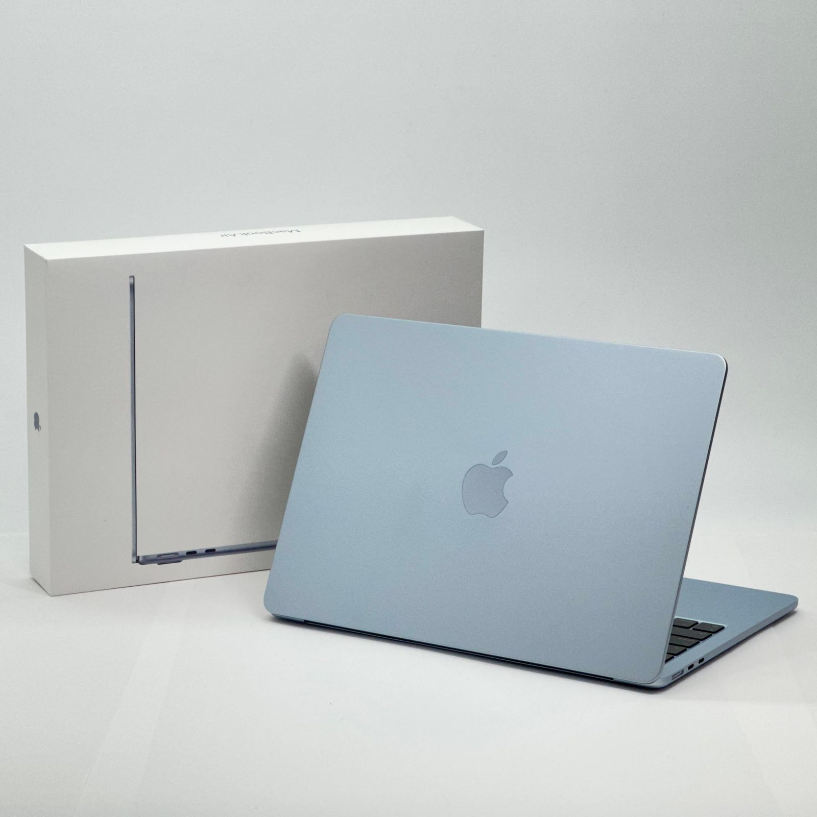 美品 Macbook Air 2025 M4 24GB SSD 512GB MC6V4J/A バッテリー最大