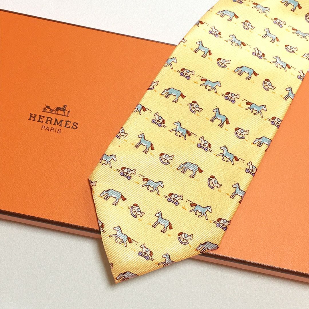 未使用級 エルメス HERMES ネクタイ シルク100% イエロー系 アニマル柄