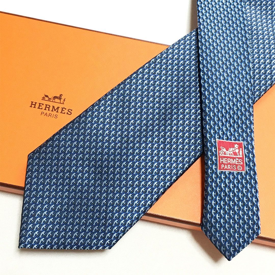 未使用級 エルメス HERMES ネクタイ シルク100% ブルー 総柄 2512-293