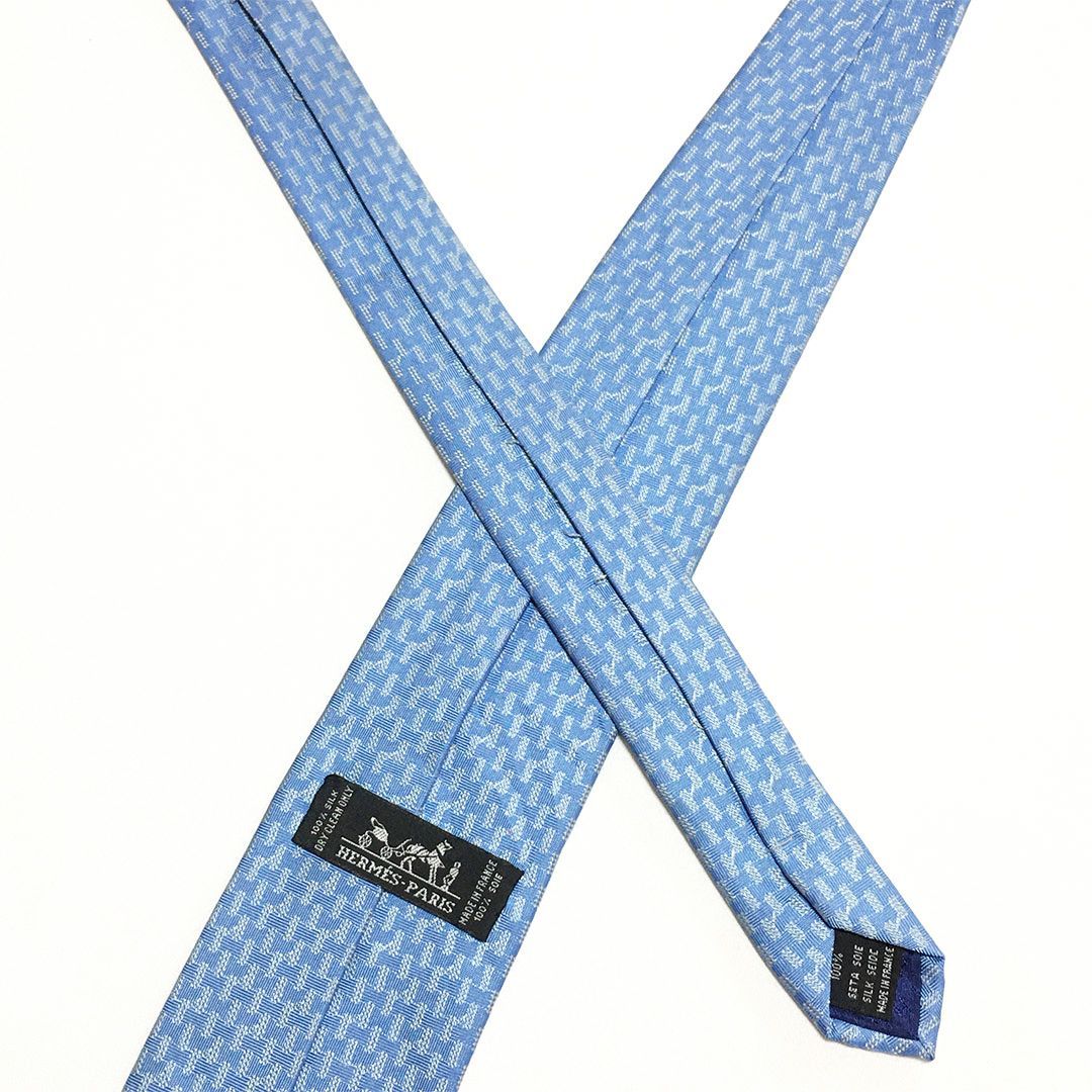 未使用級 エルメス HERMES ネクタイ シルク100% ライトブルー 総柄